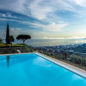 3* Bed and breakfast Gaia - Luxury Villa, Pool & Wellness
